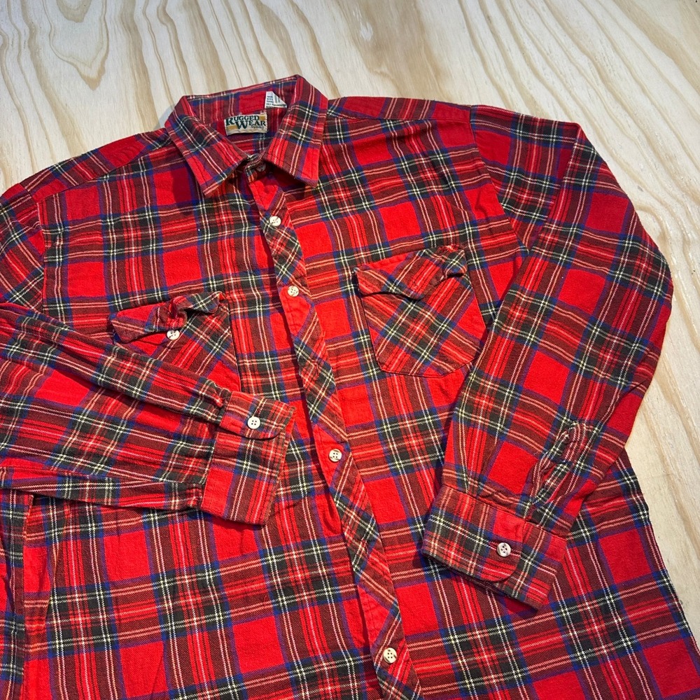 Rugged Wear Mens Red Plaid Flannel Shirt Large Long Sleeve Distressed Cotton